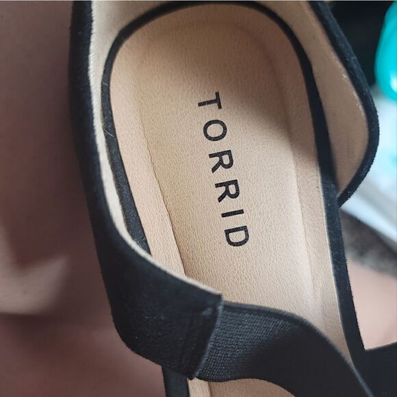TORRID Strapy Flats - Picture 4 of 7